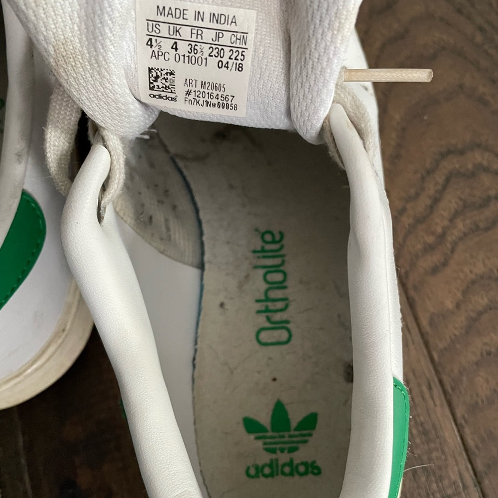 Adidas Stan Smith shoes - Picture 4 of 8